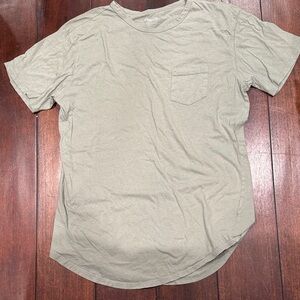 RSQ Men's Short Sleeve Pocket Tee in Olive Green